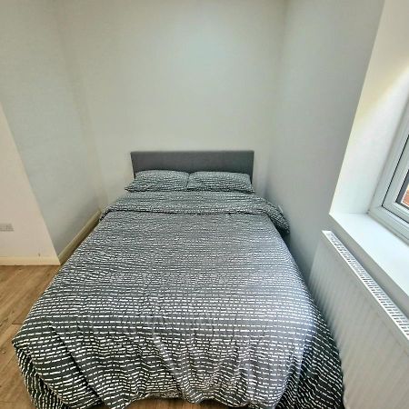 Mile End Budget Guesthouse London Exterior photo